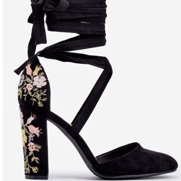 JUSTFAB Black Suede and Embroidered Block Heels - Picture 2 of 5